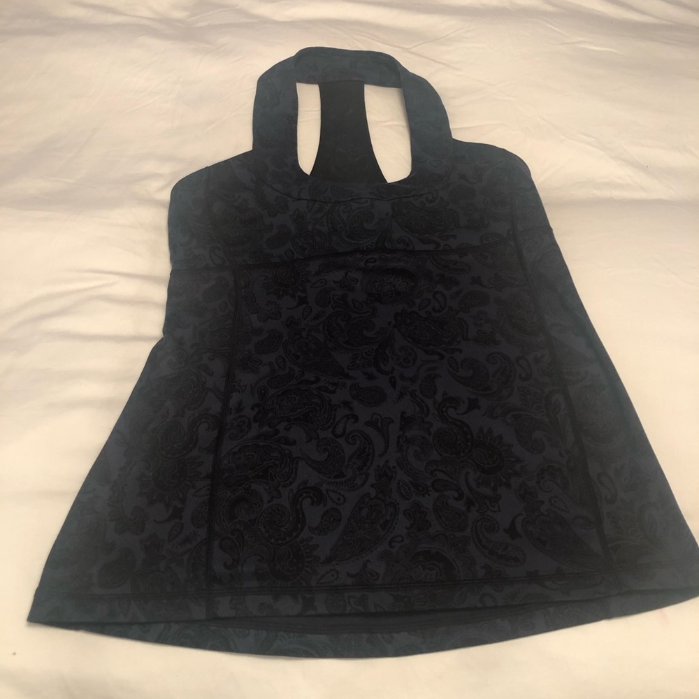 Lululemon paisley print  tank with shelf  bra 10